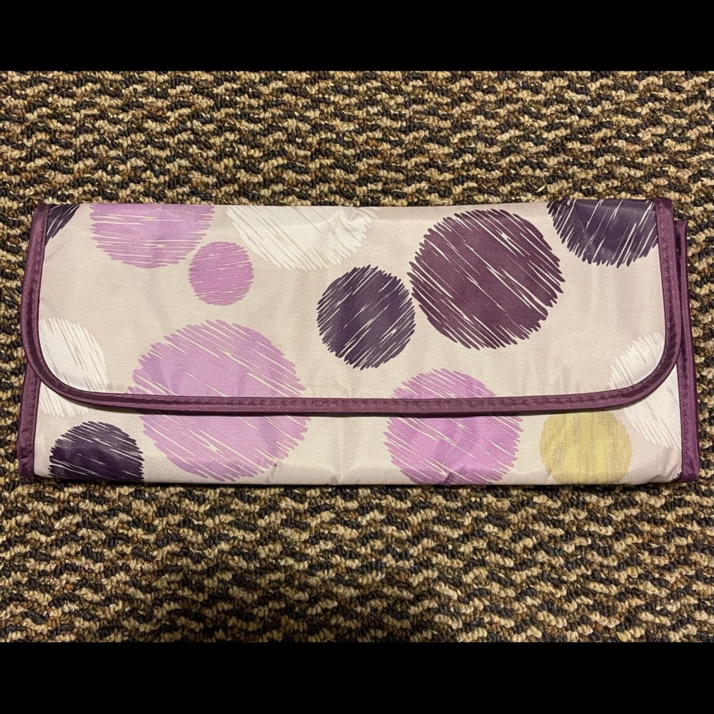 Thirty-One retired print and style flat iron fold over case